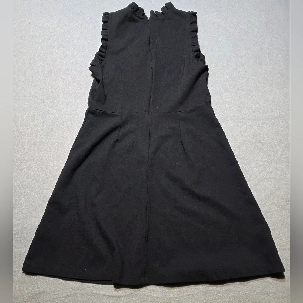 LOFT Elegant Black Dress with Zipper Detail Size 6 PTP 19 Length 36 - Picture 2 of 5